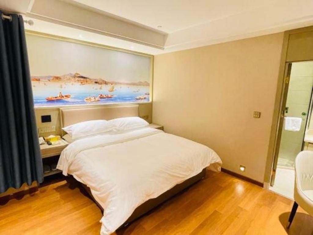 Vienna Changping Metro Station Hotel 3*